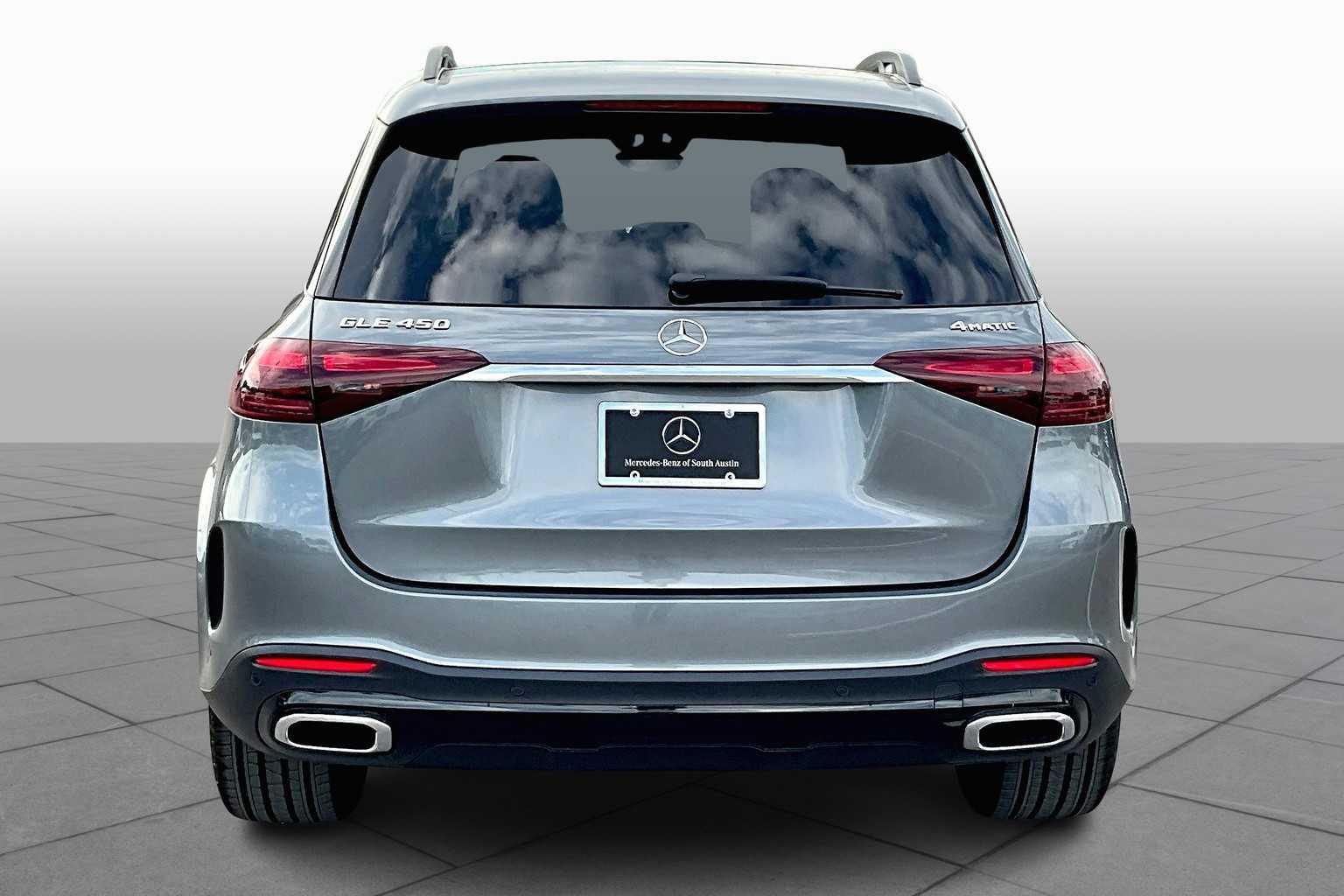 2026 Mercedes Benz GLE 450 4MATIC photo 3