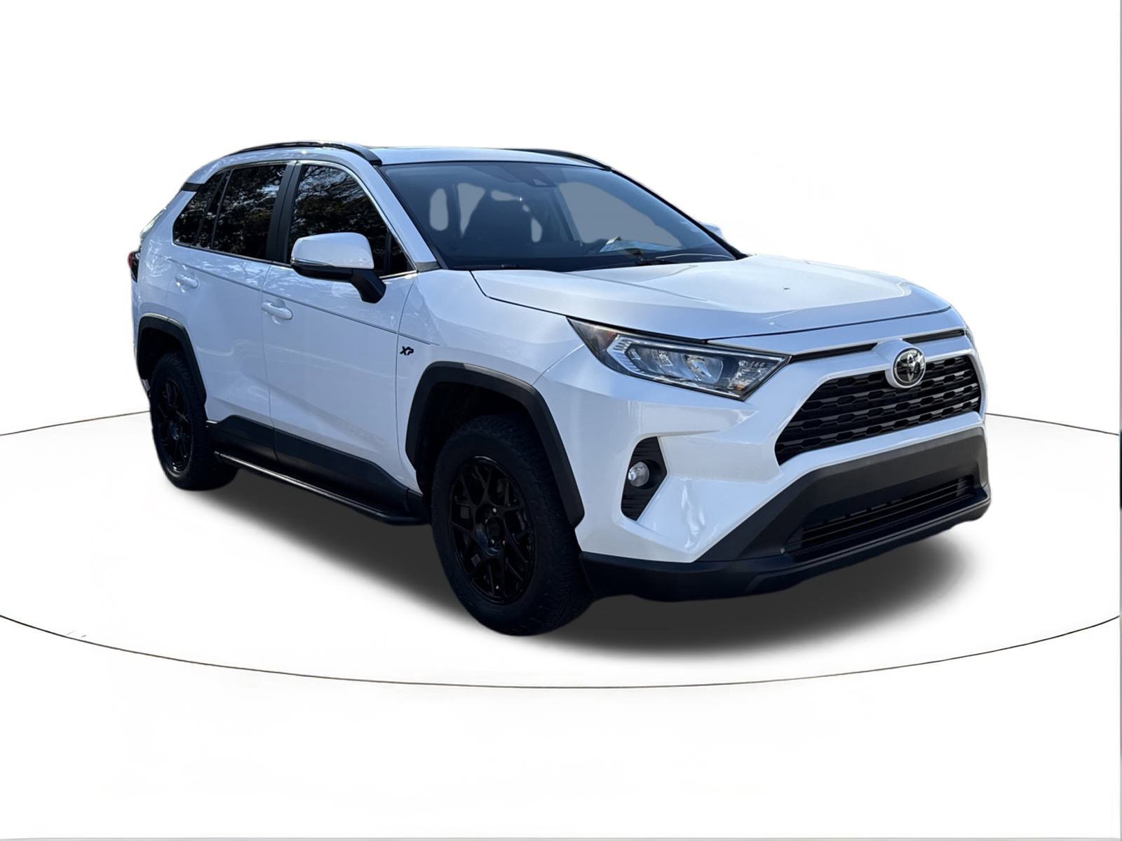 2021 Toyota RAV4 XLE's photo