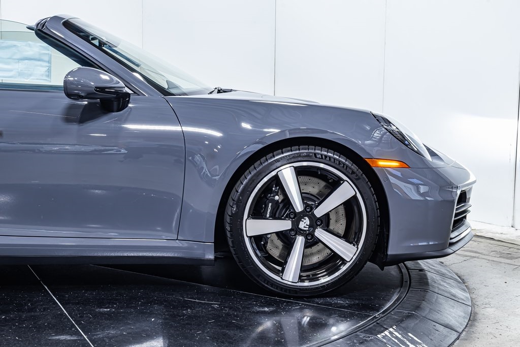 2025 Porsche 911 S photo 11