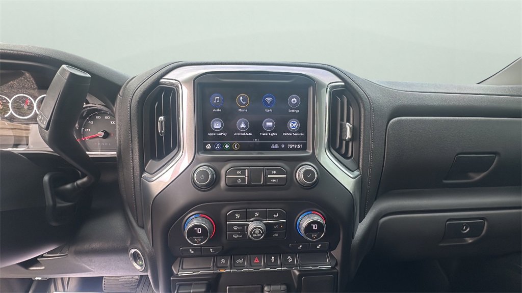 2021 Chevrolet Silverado RST photo 8