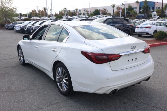 2018 Infiniti Q50 2.0t LUXE photo 4