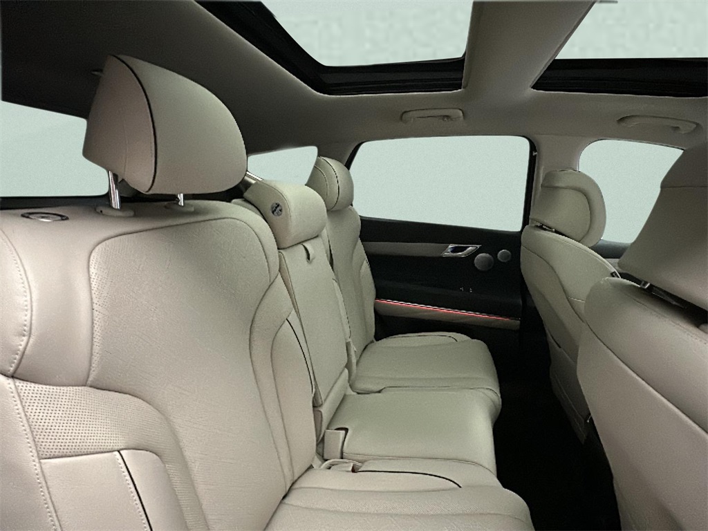2026 Genesis GV80 2.5T Advanced AWD photo 17