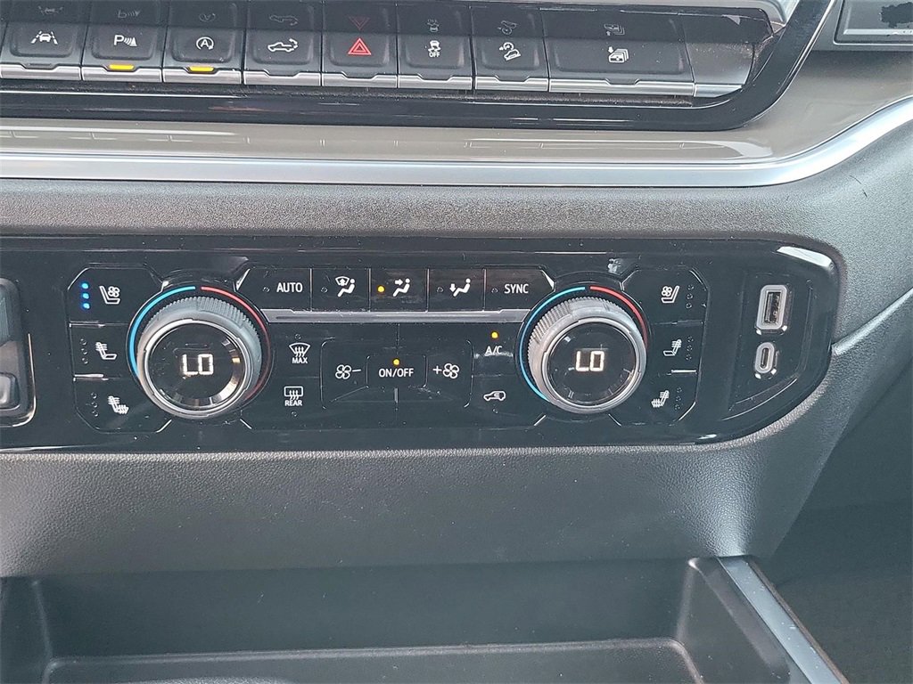 2022 Chevrolet Silverado 1500 High Country photo 22