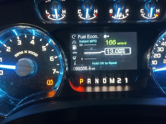 2011 Ford F-150 Lariat photo 8