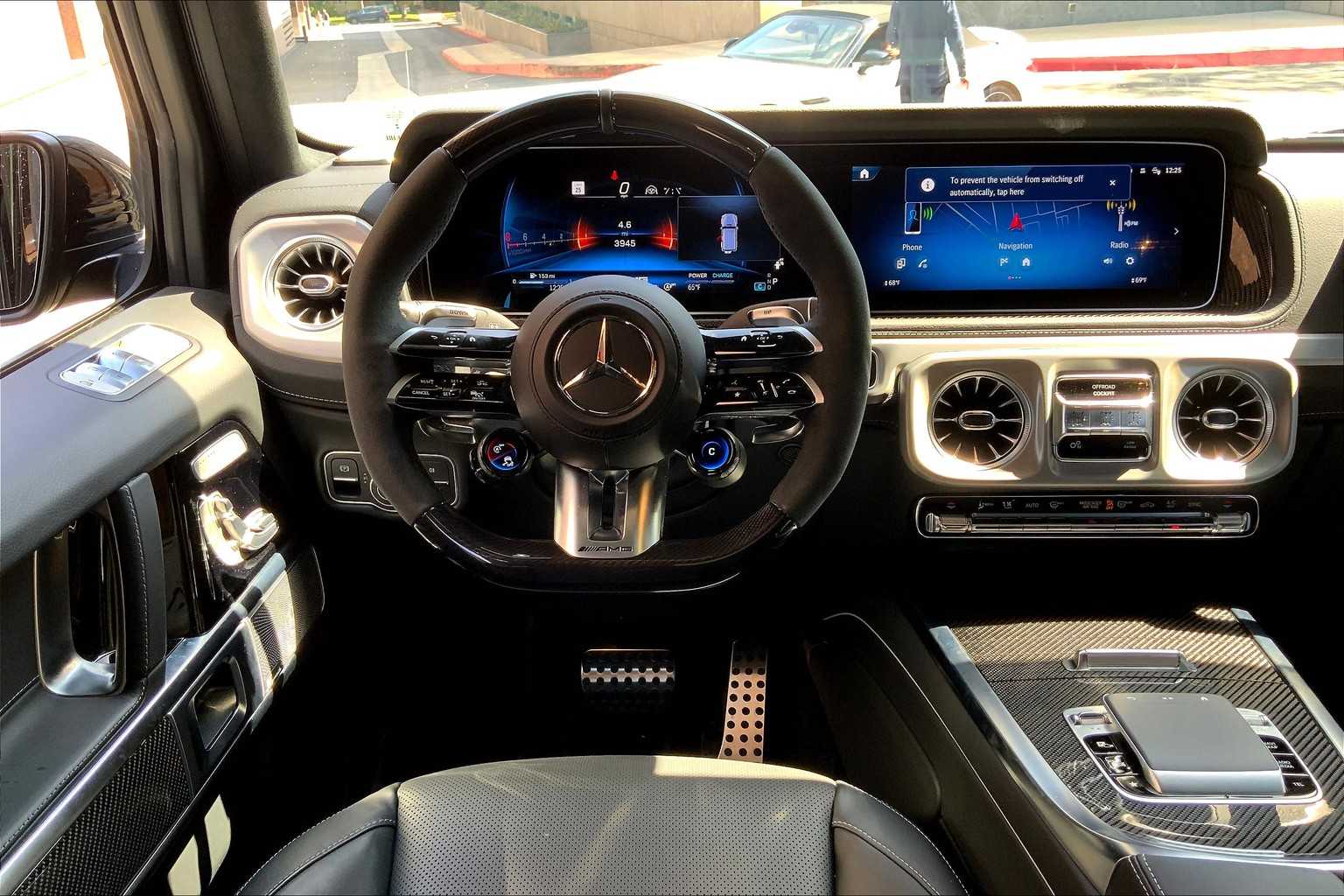 2025 Mercedes Benz G AMG 63 photo 4
