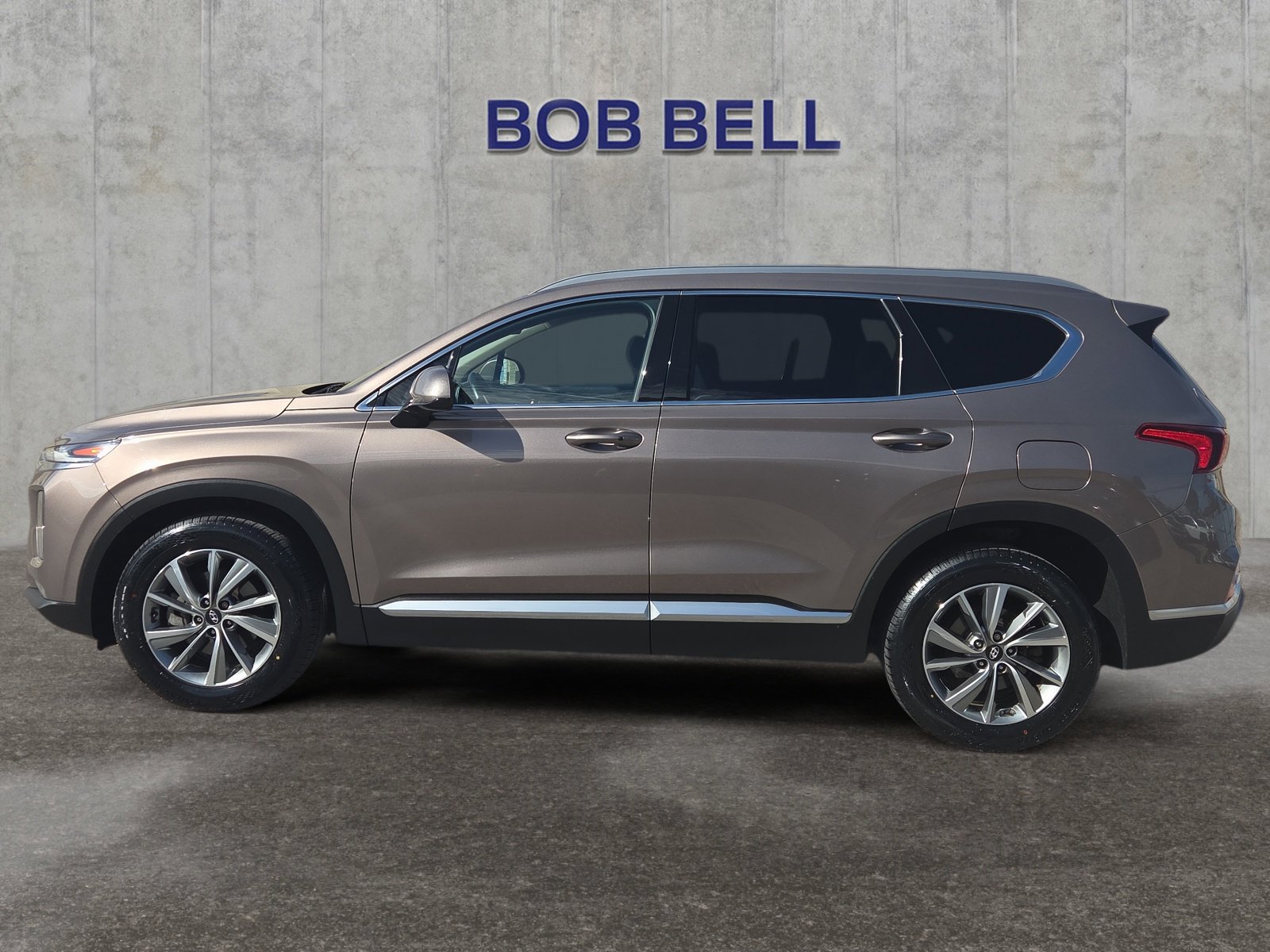 2019 Hyundai Santa Fe SEL photo 2