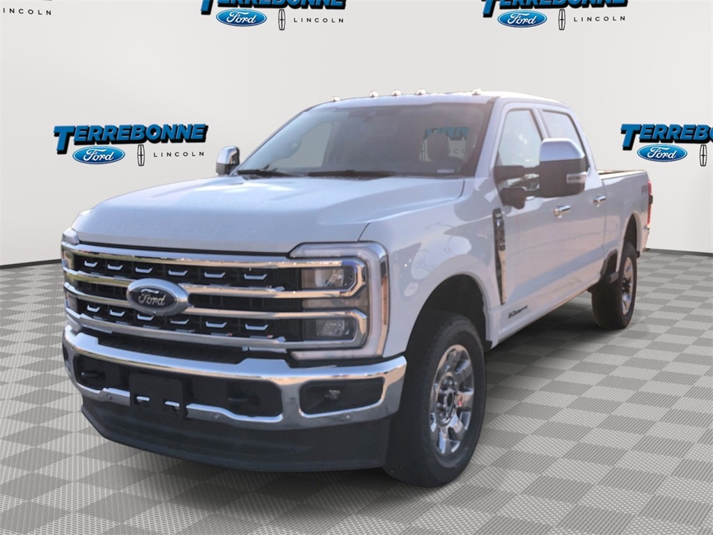 2025 Ford F-350 Super Duty Lariat's photo