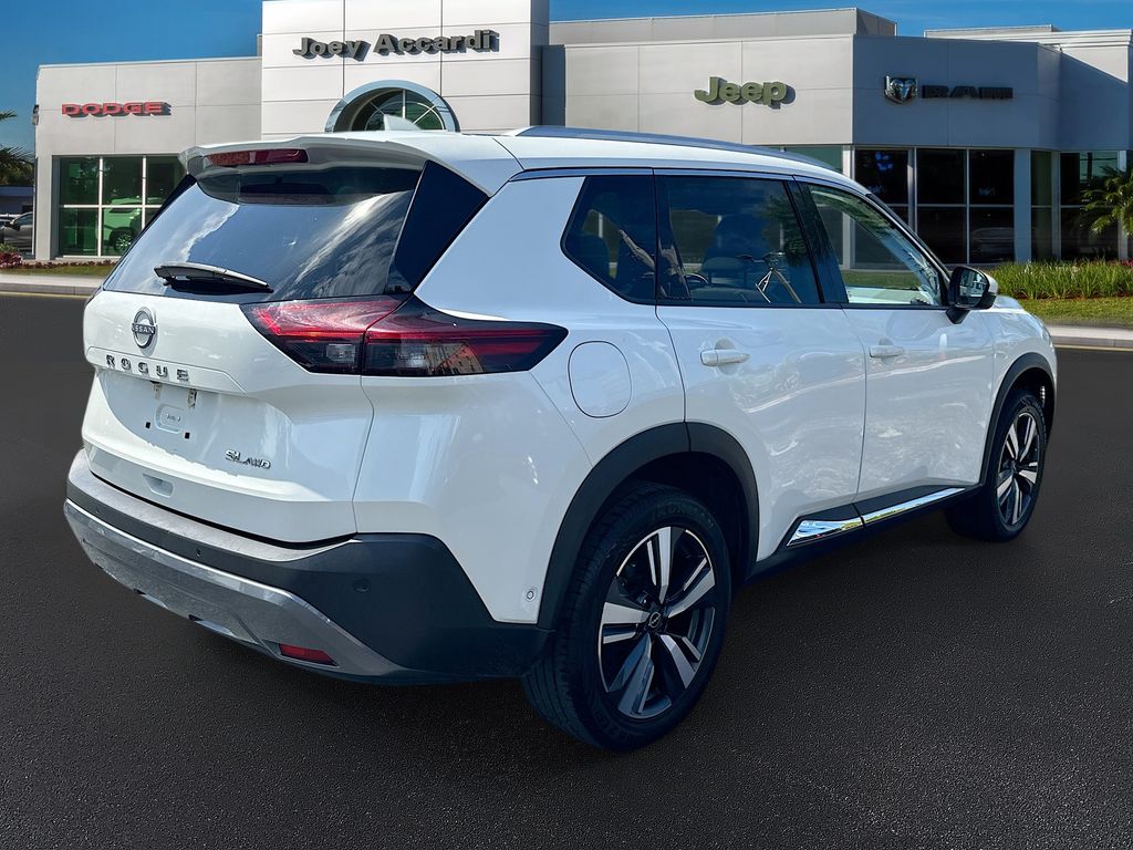 2023 Nissan Rogue SL photo 8