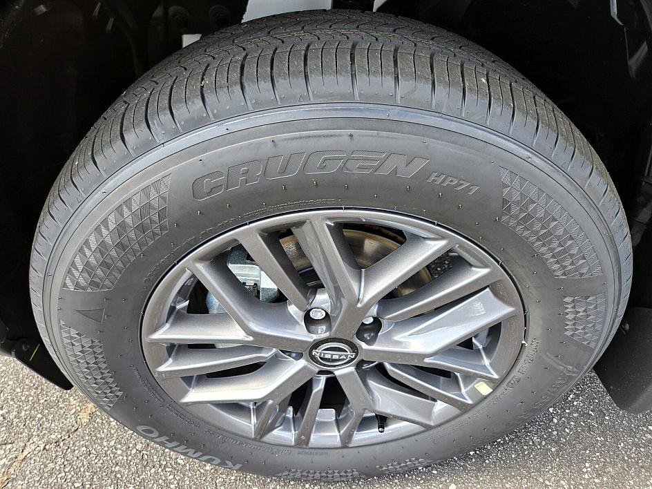 2025 Nissan Rogue S photo 14