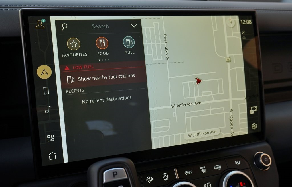 2026 LAND ROVER DEFENDER - Image 24