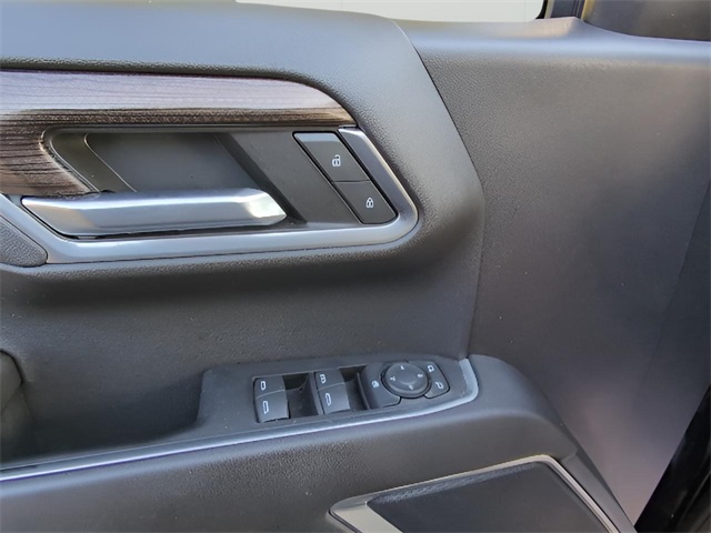 2022 Chevrolet Silverado 1500 LT photo 16