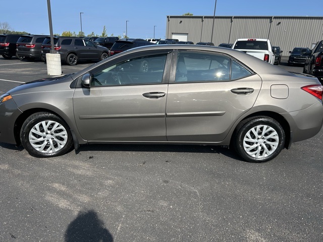 2018 Toyota Corolla L photo 4