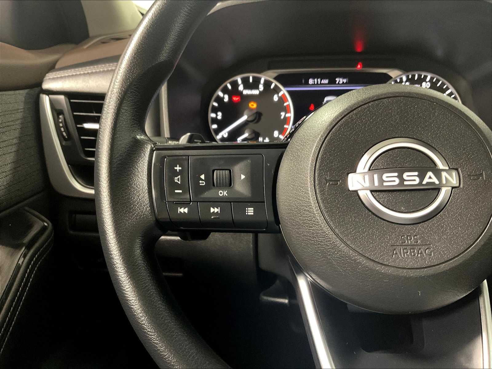 2023 Nissan Rogue SV photo 21