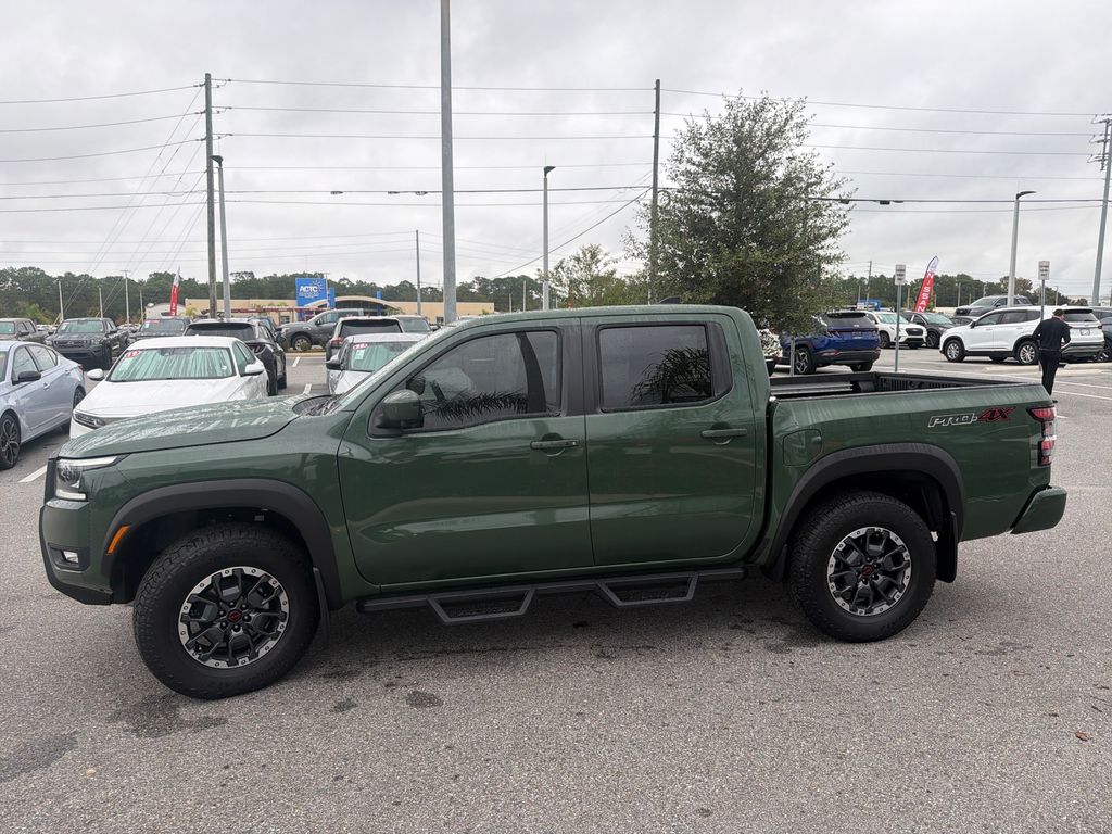 2026 Nissan Frontier PRO-4X photo 2