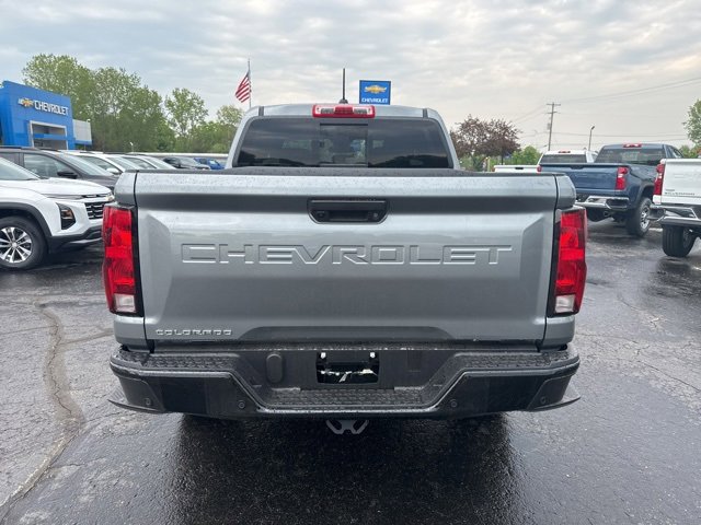 2025 Chevrolet Colorado LT photo 3