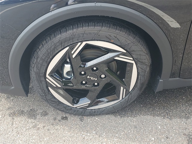 2025 Kia K4 EX photo 2