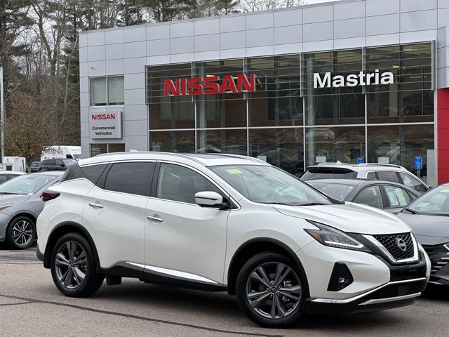 2024 Nissan Murano Platinum's photo