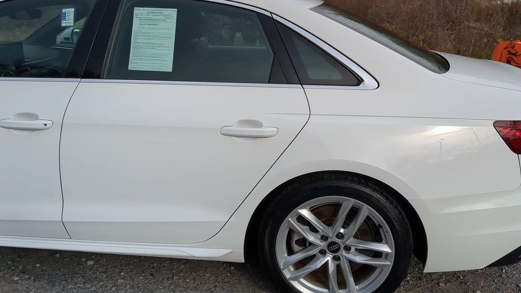 2024 Audi A4 45 S line Premium Plus Quattro photo 2