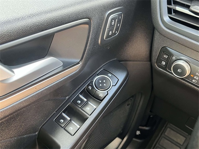 2021 Ford Escape Hybrid SEL photo 31