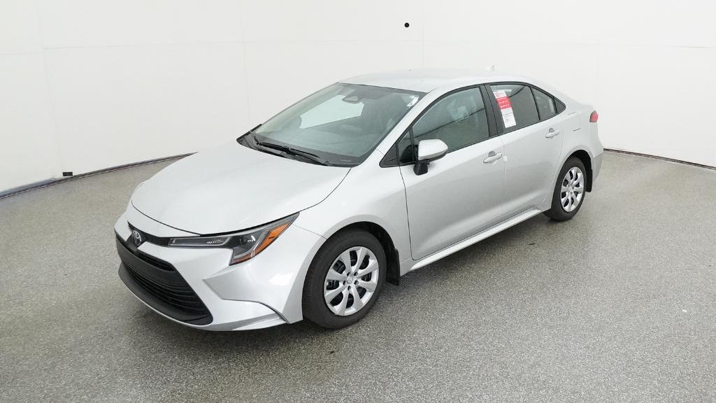 2026 Toyota Corolla LE's photo