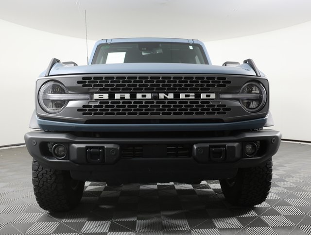 2023 Ford Bronco Badlands photo 2