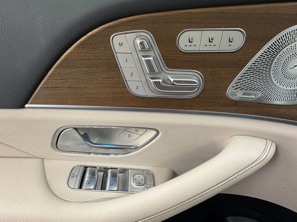 2022 Mercedes Benz GLS 450 4MATIC photo 25