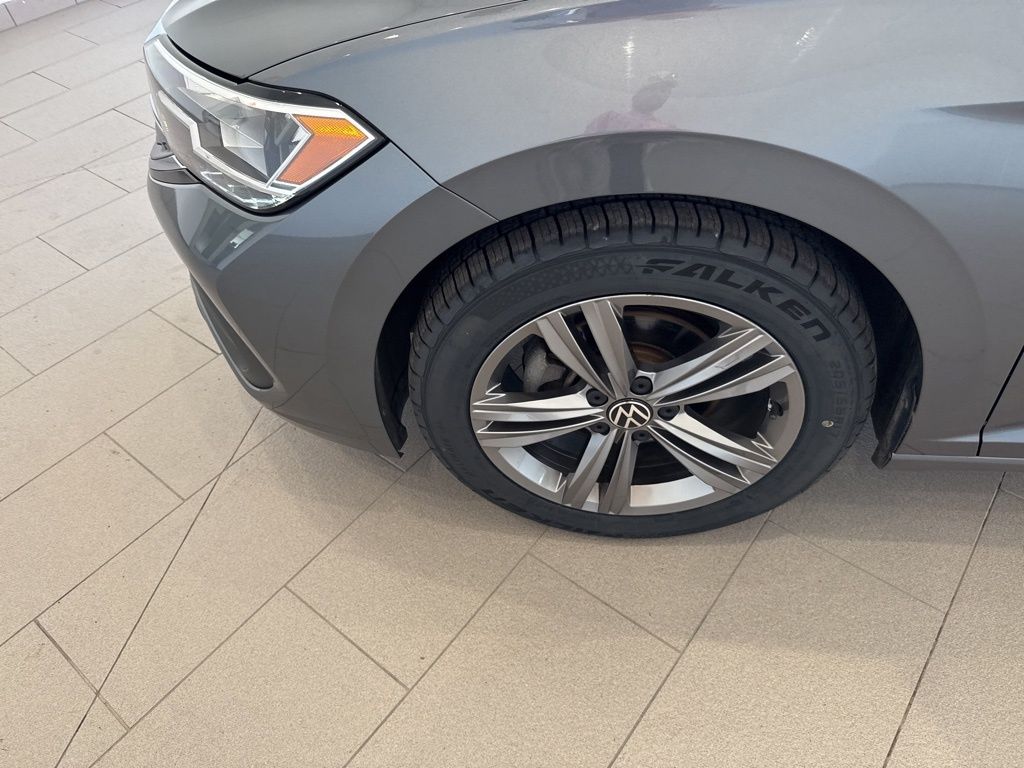 2022 Volkswagen Jetta 1.5T SE photo 9