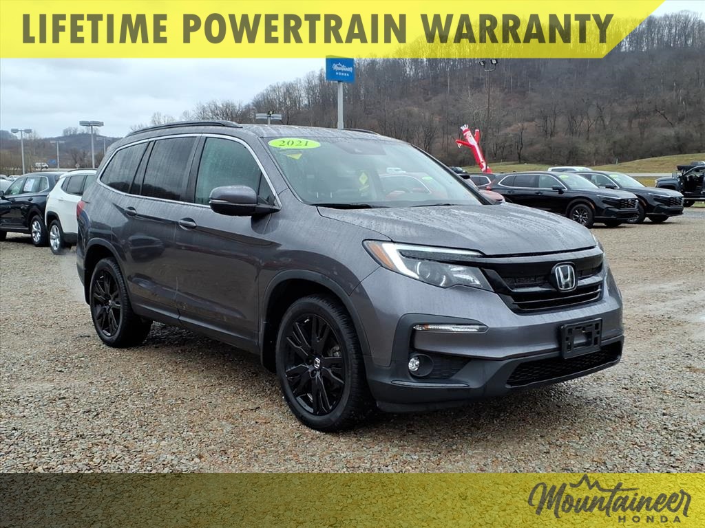 2021 Honda Pilot SE's photo