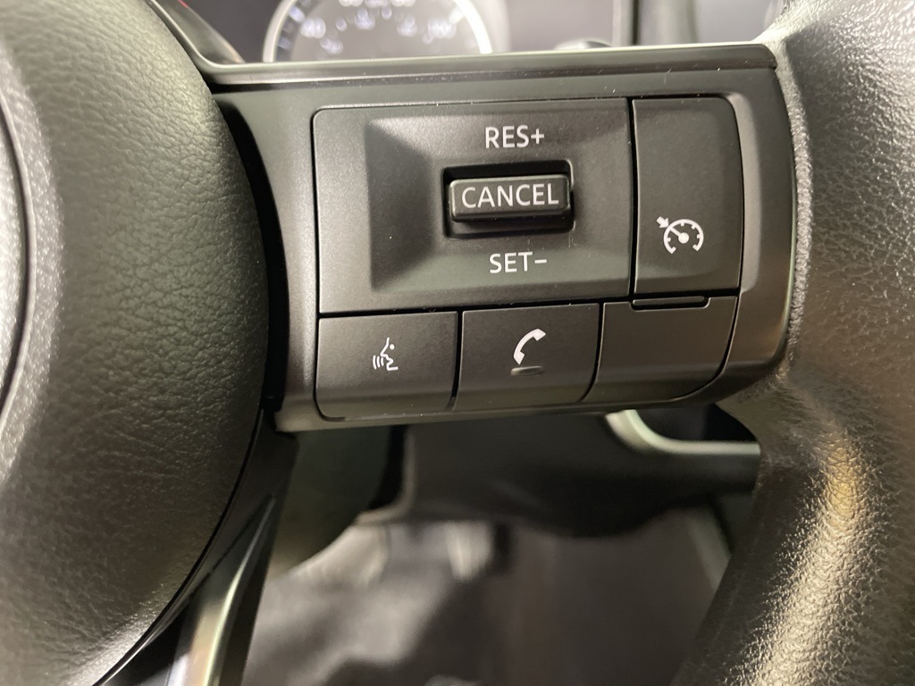 2024 Nissan Rogue S photo 19