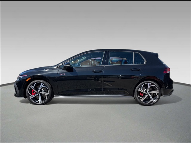 2025 Volkswagen Golf GTI SE photo 3