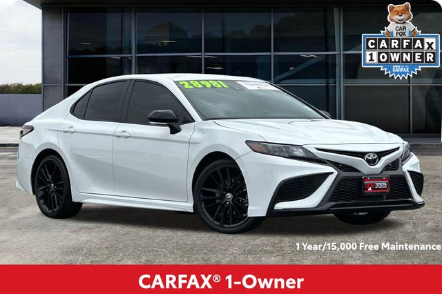 2024 Toyota Camry SE photo 2