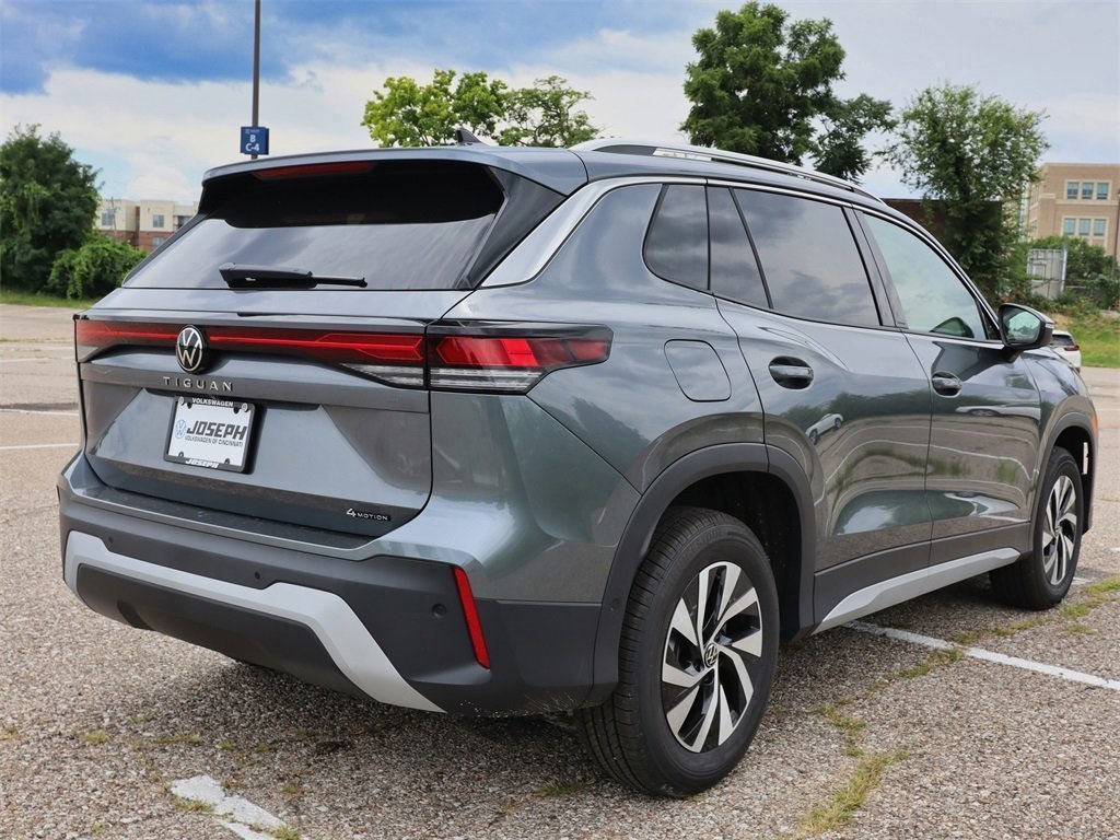 2025 Volkswagen Tiguan S photo 4