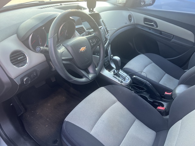 2014 Chevrolet Cruze LS photo 9