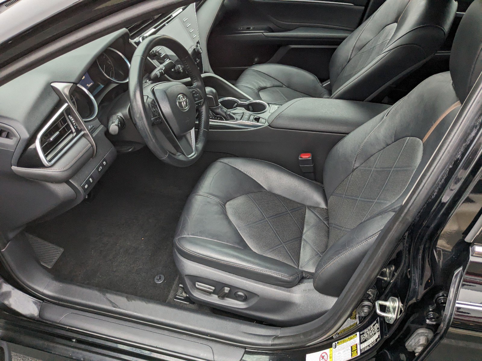 PreOwned 2018 Toyota Camry XLE 4dr Car in Roxboro 030415 CBS