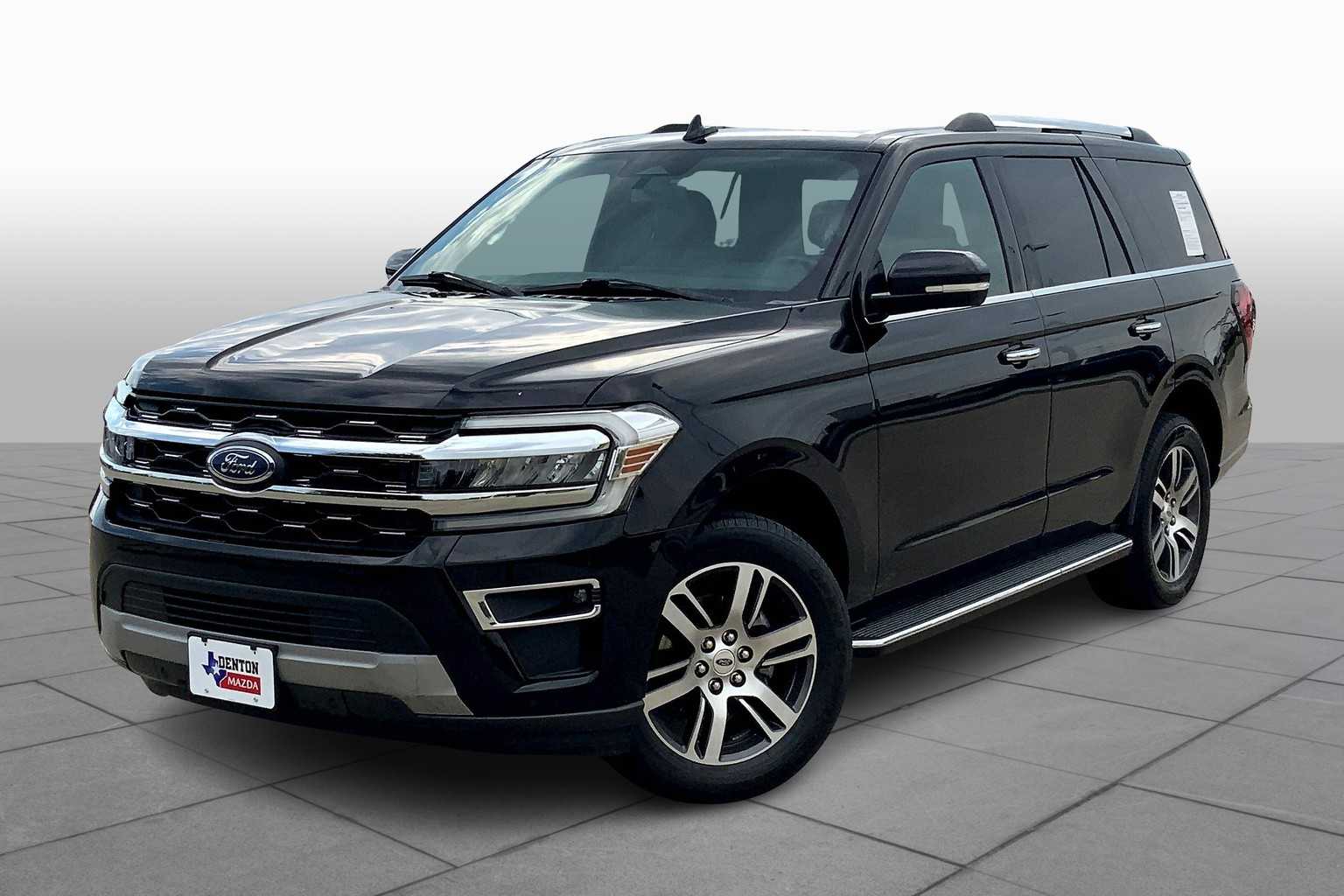 2022 Ford Expedition Limited's photo
