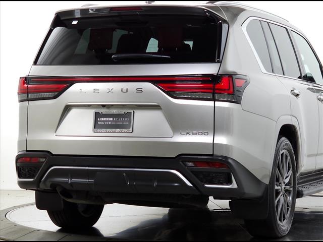 2023 Lexus LX 600 photo 12