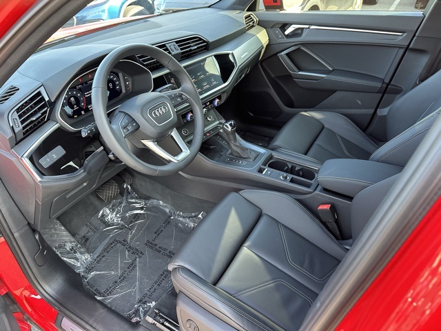 2025 Audi Q3 Premium S line photo 7