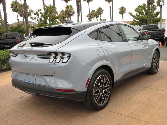 2025 Ford Mustang Mach-E Premium photo 4
