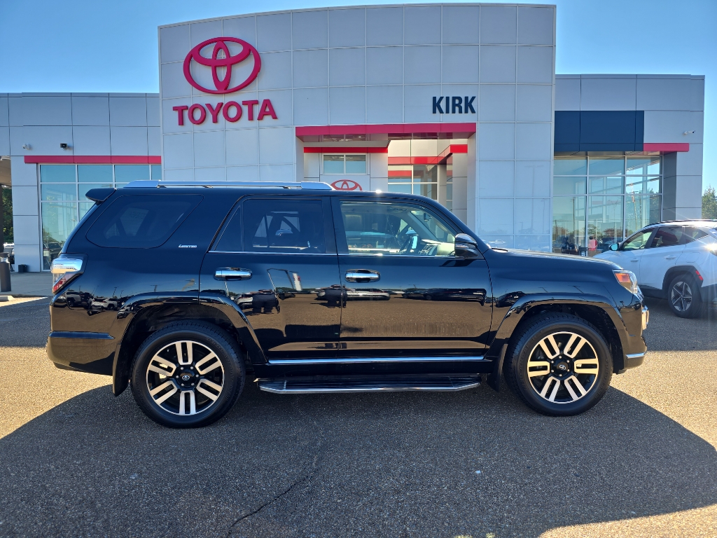 2019 Toyota 4Runner Limited's photo