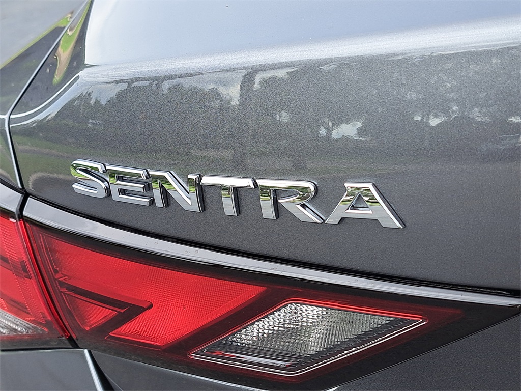 2025 Nissan Sentra S photo 9