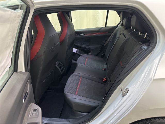 2025 Volkswagen Golf GTI SE photo 28