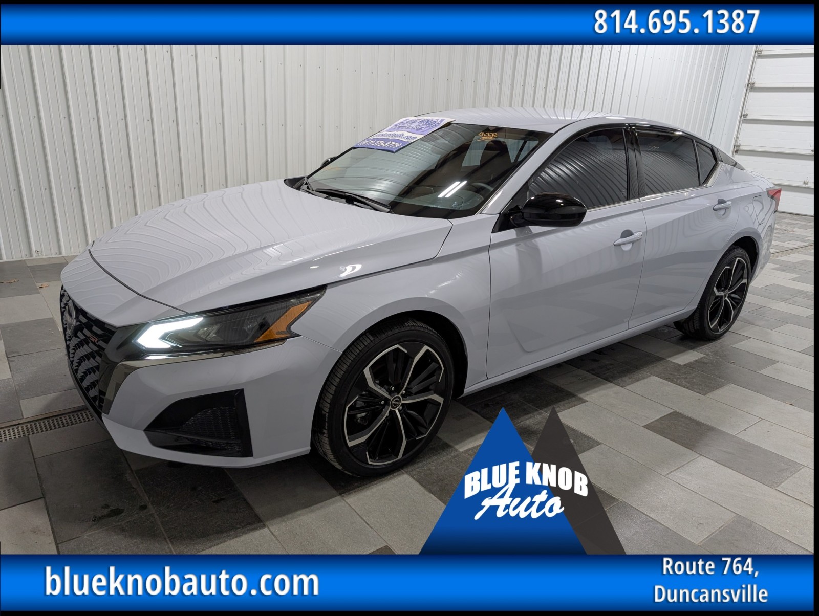 2025 Nissan Altima SR's photo