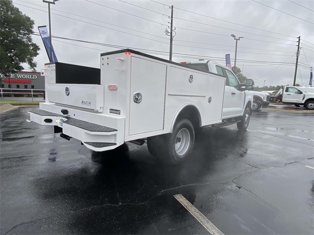 2025 Ford F-350 photo 3