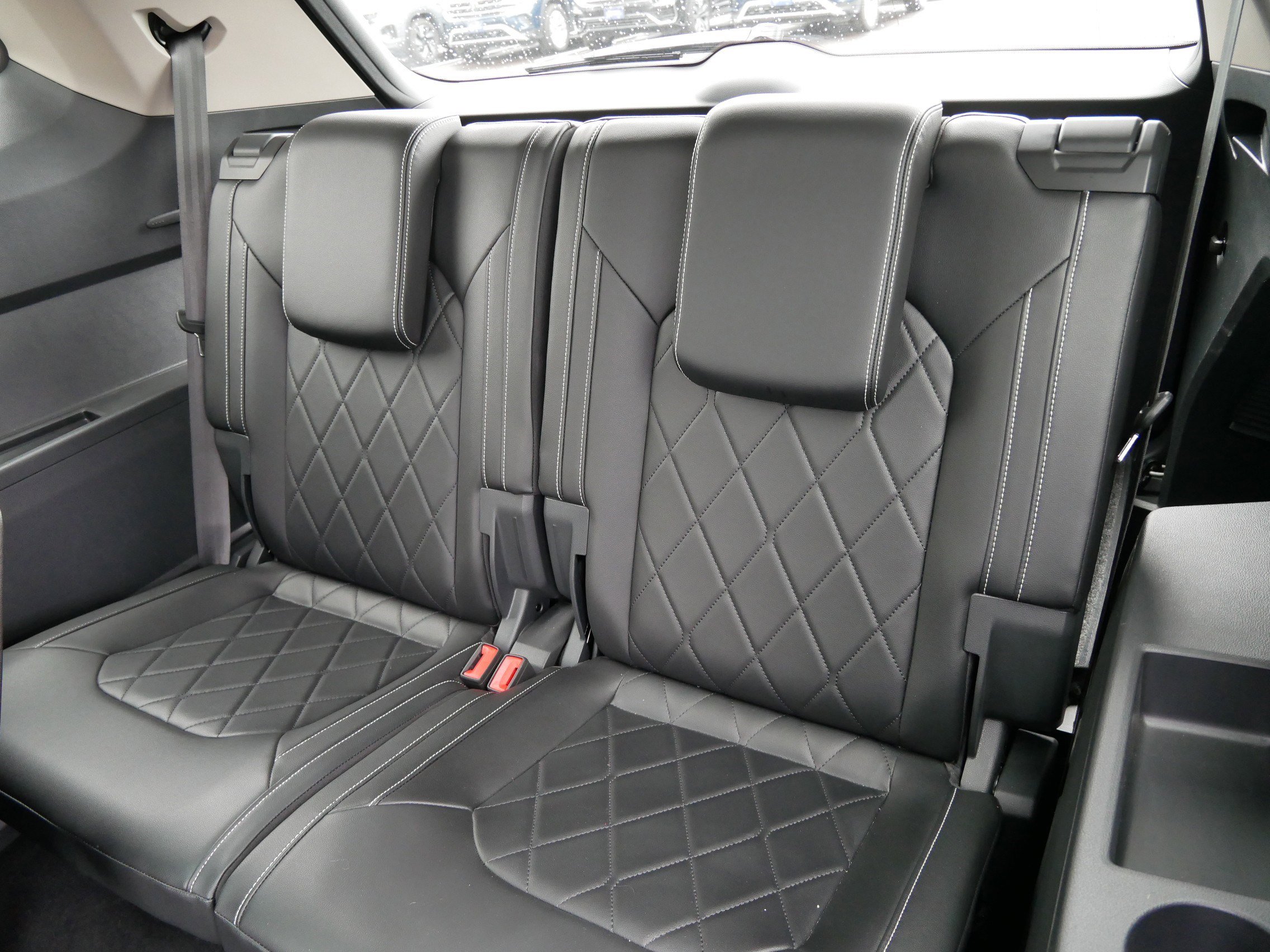 2024 Volkswagen Atlas SEL Premium R-Line photo 25