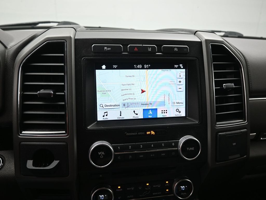 2018 Ford Expedition XLT photo 3