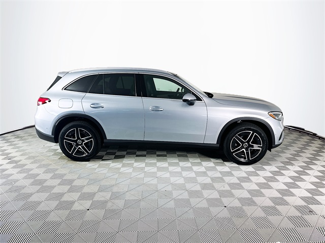 2026 Mercedes Benz GLC 300 4MATIC photo 8