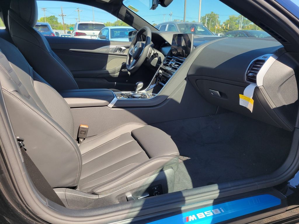 2026 Bmw 850i xDrive Coupe photo 12