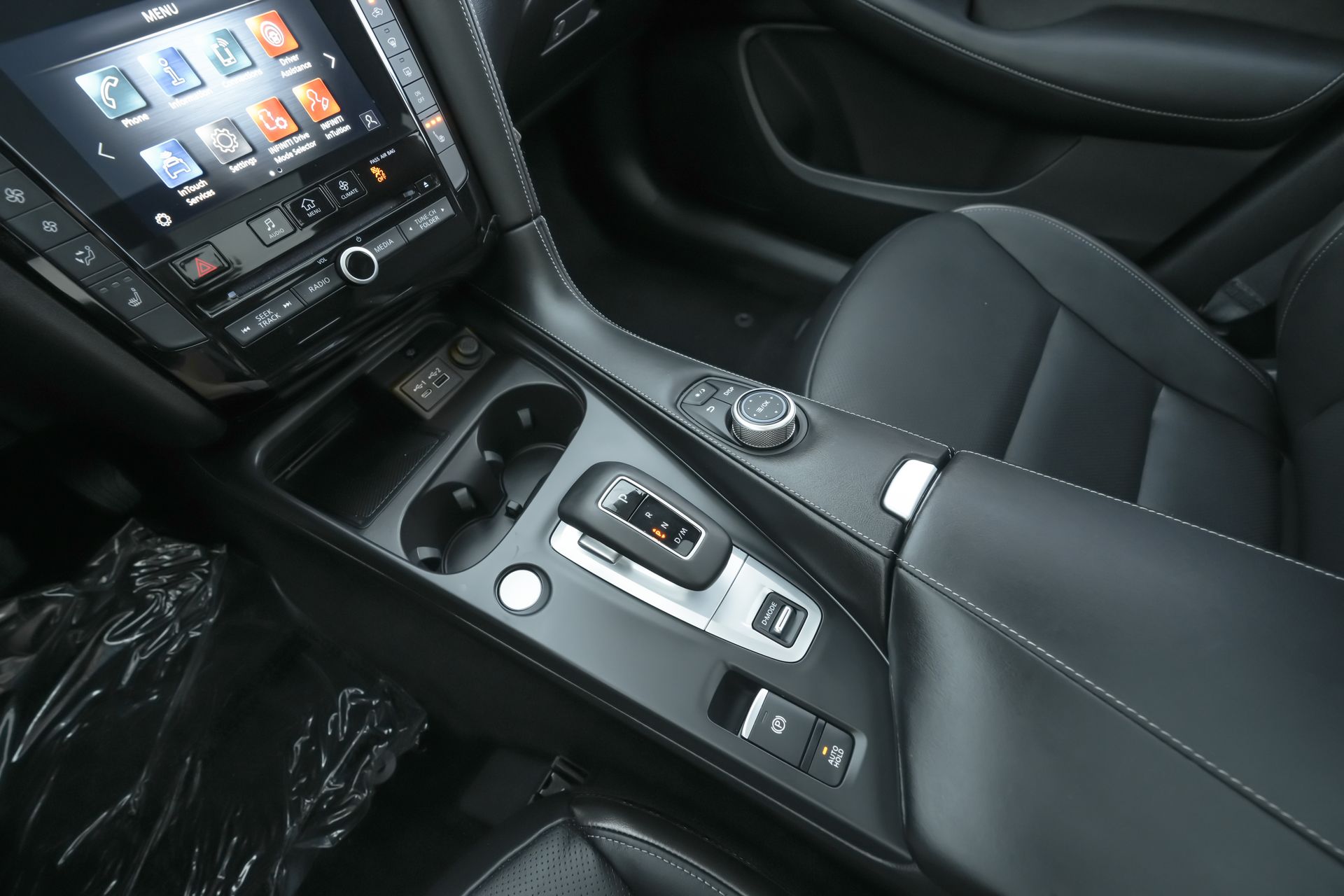 2025 Infiniti QX50 Luxe AWD photo 10