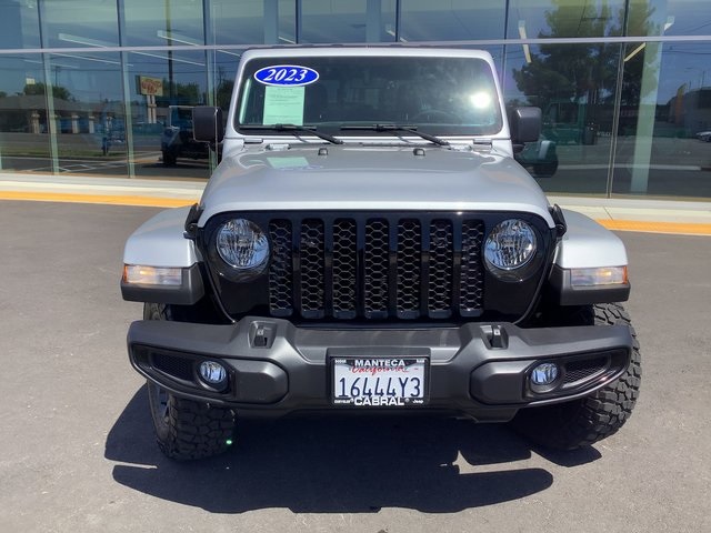 2023 Jeep Gladiator Willys photo 4