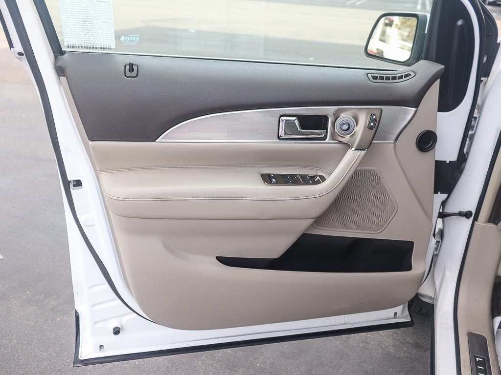2014 Lincoln MKX Base photo 19